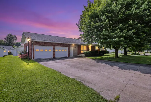 $237,500 | 323 Fair Avenue, McArthur, OH 45651