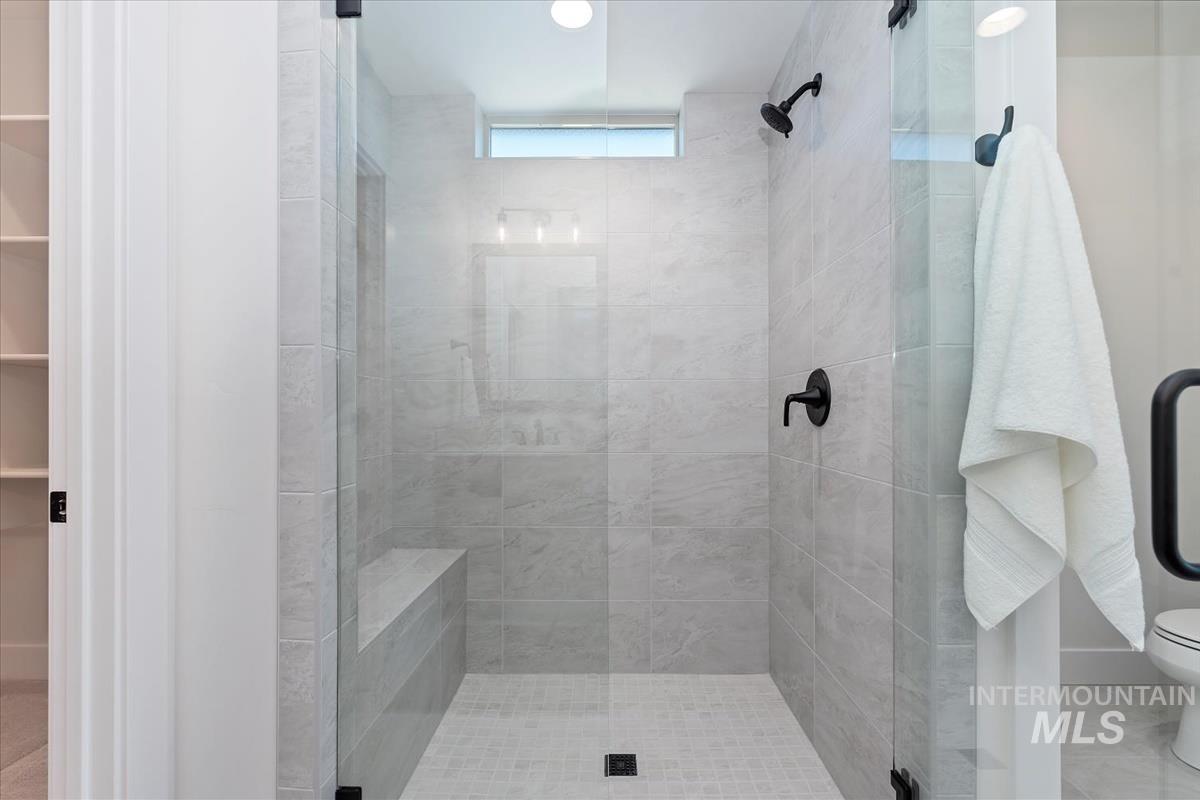 2242 East Rodeo Street Kuna, ID 83634 - Photo 29 of 37 Bathroom with a shower stall
