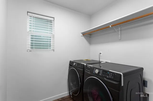 $480,000 | 262 South Riggs Spg Avenue, Meridian, ID 83642