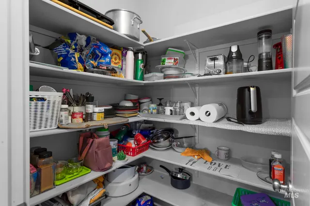 $480,000 | 262 South Riggs Spg Avenue, Meridian, ID 83642