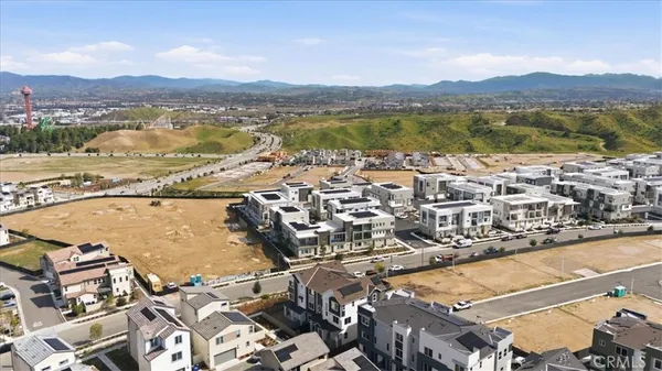 $698,990 | 27341 Bear Creek Lane, Valencia, CA 91381