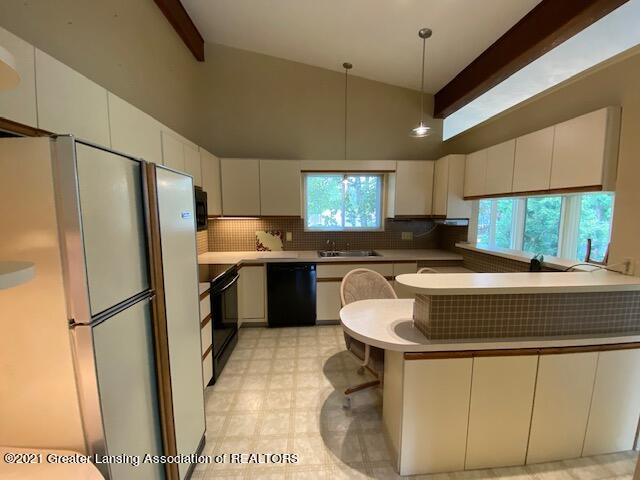 4754 River Ridge Drive Lansing, MI 48917 - Photo 10 of 46 kitchen 4