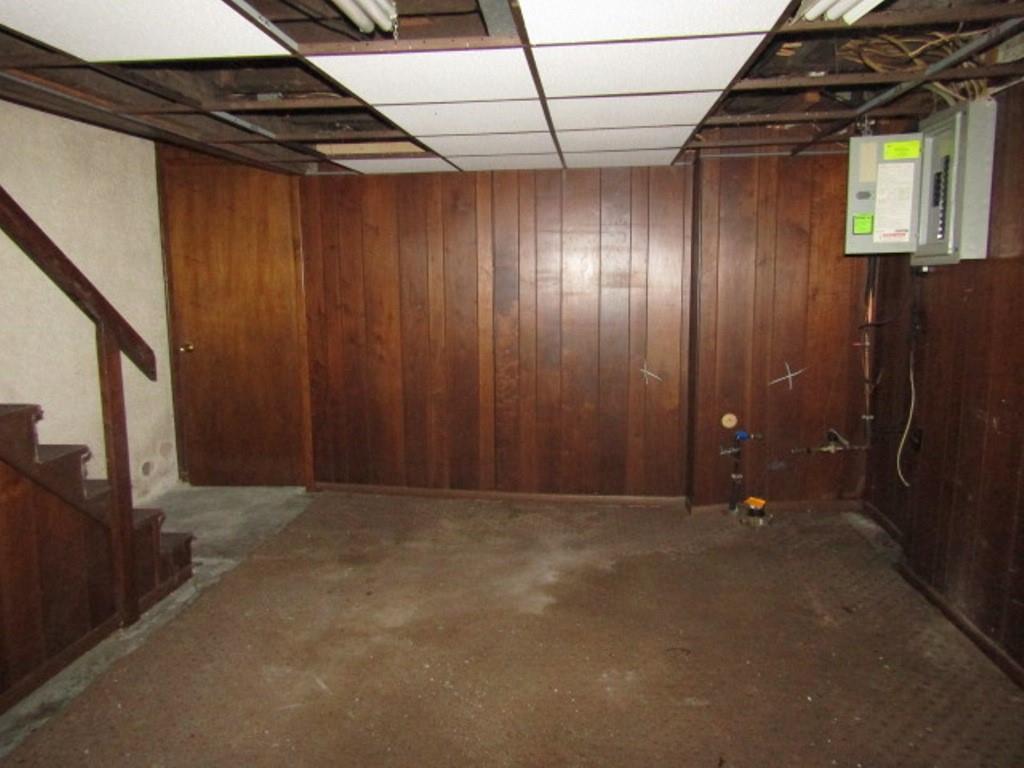 1214 1/2 3rd Street McKees Rocks, PA 15136 - Photo 25 of 28 a view of an empty room