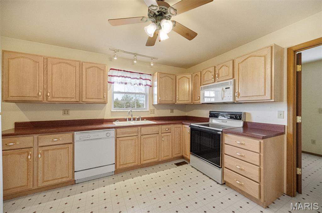 10399 Gibson Road Irondale, MO 63648 - Photo 16 of 72