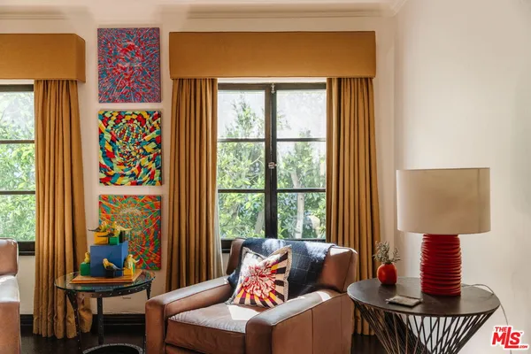 $2,695,000 | 200 South Mansfield Avenue, Los Angeles, CA 90036