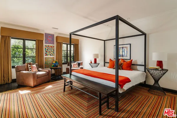 $2,695,000 | 200 South Mansfield Avenue, Los Angeles, CA 90036