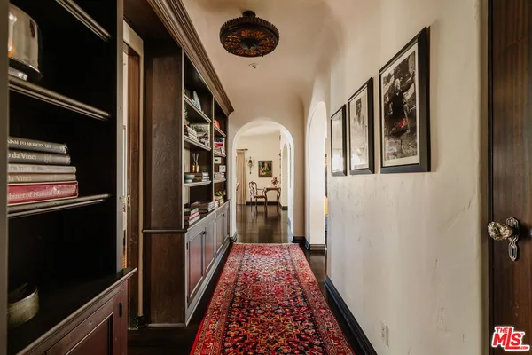$2,695,000 | 200 South Mansfield Avenue, Los Angeles, CA 90036