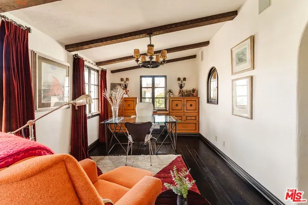 $2,695,000 | 200 South Mansfield Avenue, Los Angeles, CA 90036