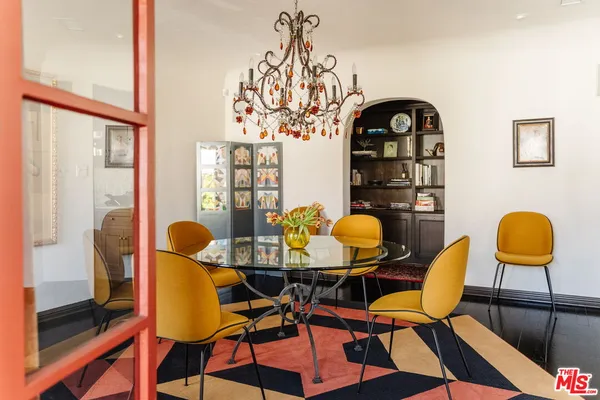 $2,695,000 | 200 South Mansfield Avenue, Los Angeles, CA 90036