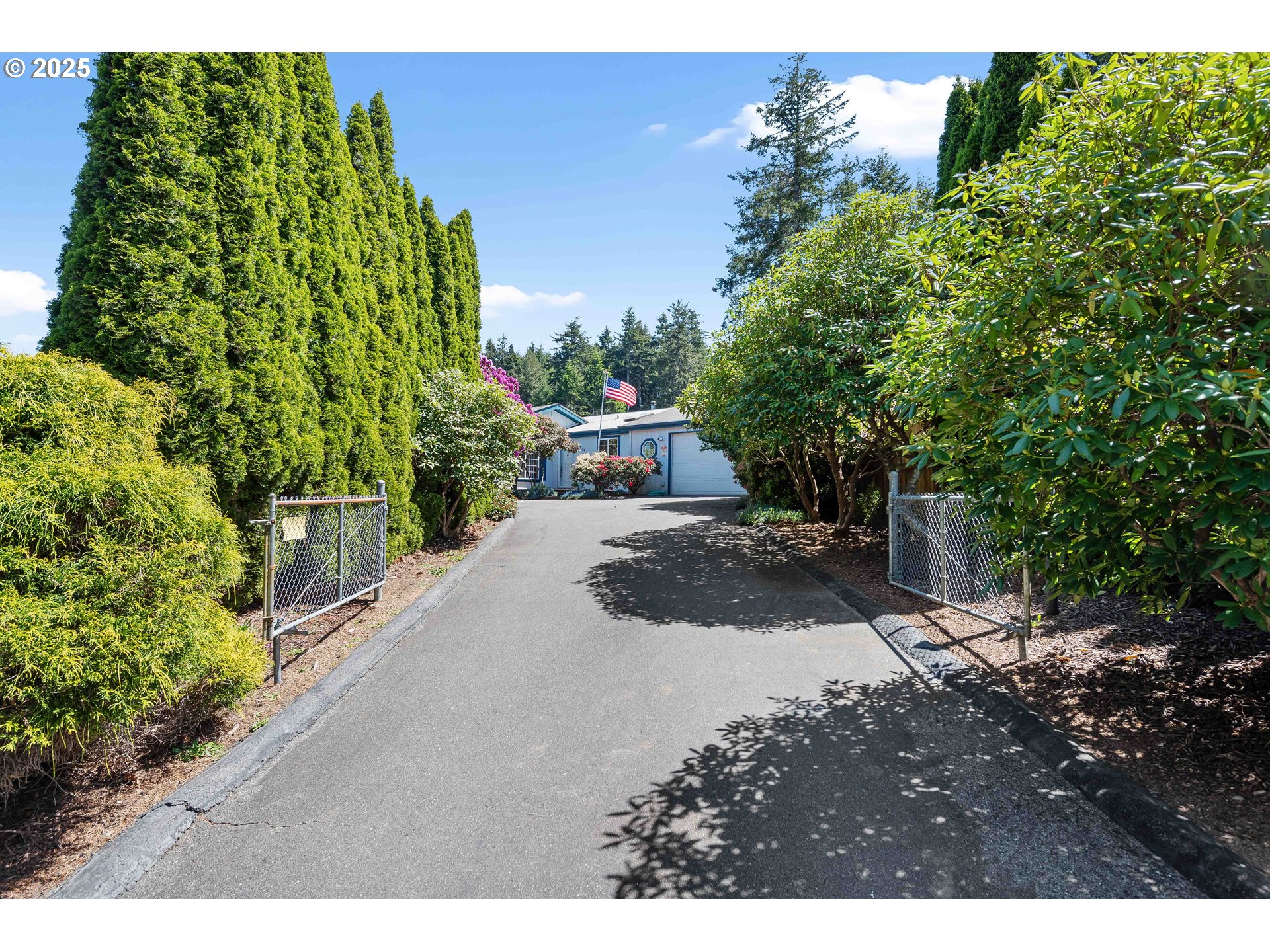 1615 Kristi Loop Lakeside, OR 97449 - Photo 3 of 38 a view of a back yard
