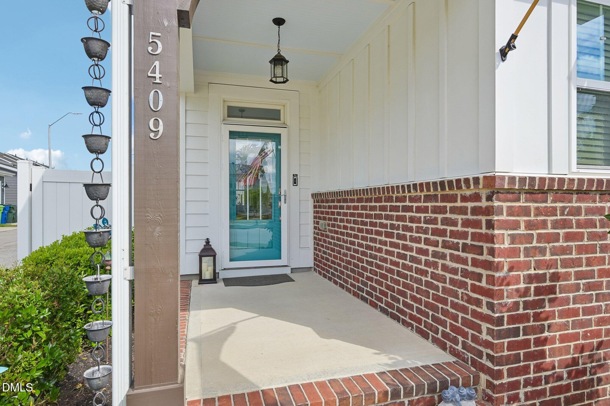 5409 Advancing Avenue Raleigh, NC 27616 - Photo 3 of 34 6-web-or-mls-Advancing Ave-S2804-006