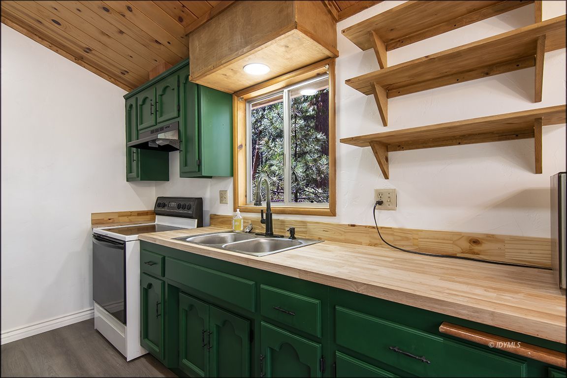 25308 Marion Ridge Drive Idyllwild, CA 92549 - Photo 19 of 34 Untitled