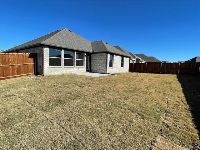 $2,050 | 513 Redbud Drive, Royse City, TX 75189