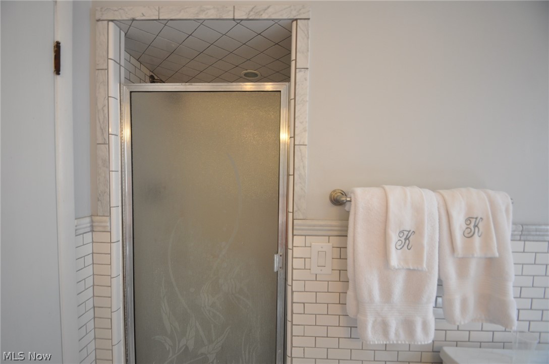 1135 Brandon Road Cleveland, OH 44112 - Photo 20 of 28