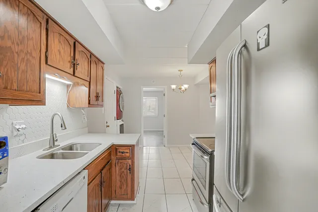 $139,900 | 2807 Glenwood Lansing Road, Unit 112, Lynwood, IL 60411