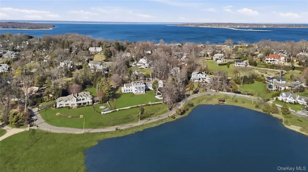 $4,850,000 | 158 East Shore Road, Huntington Bay, NY 11743