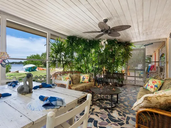 a view of a backyard with garden