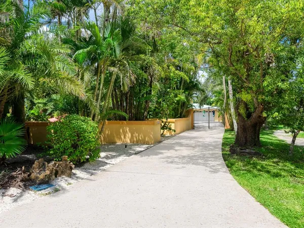 $1,499,000 | 2212 6th Street West, Palmetto, FL 34221