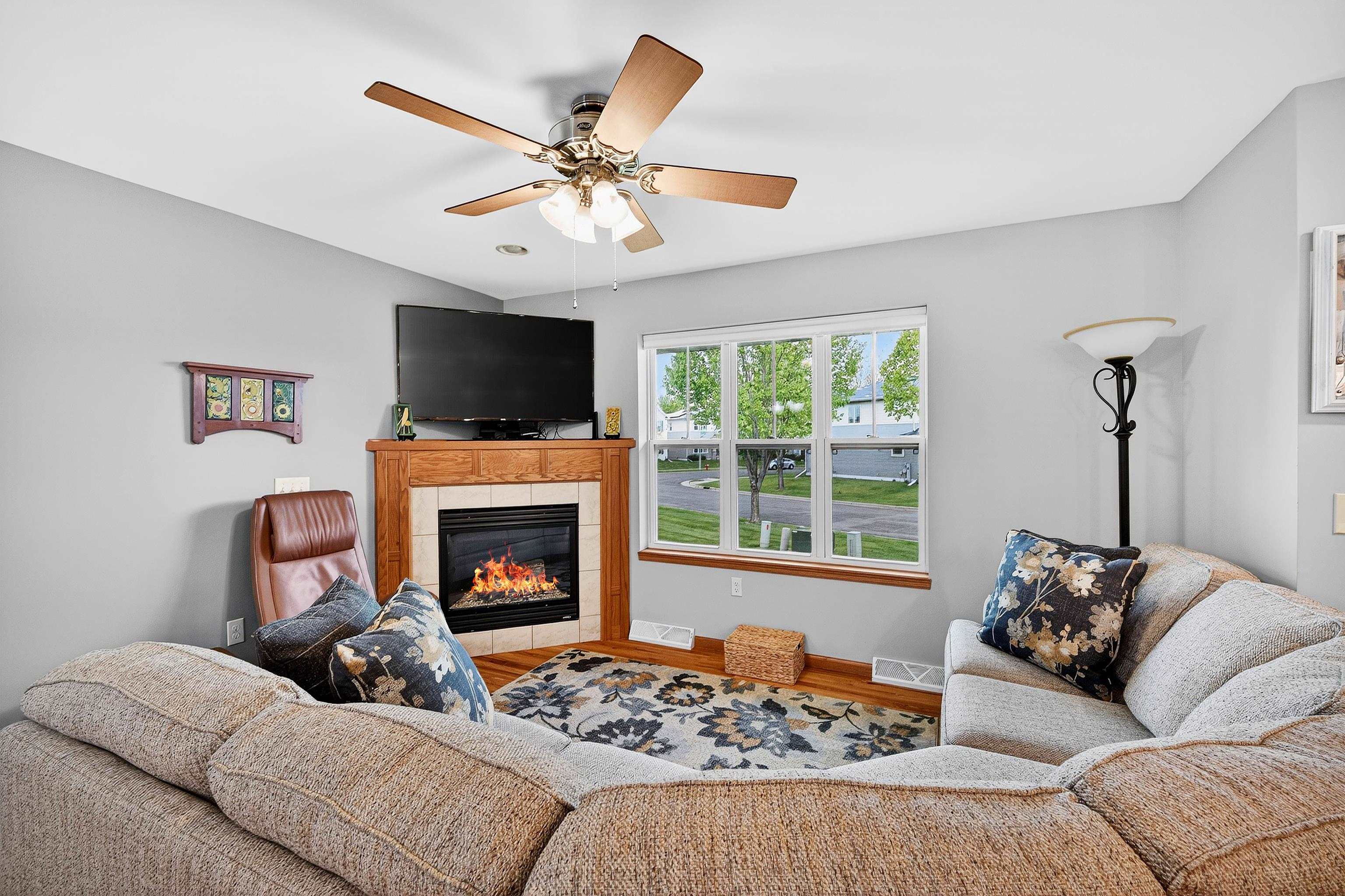5124 Merwood Lane Madison, WI 53718 - Photo 5 of 34