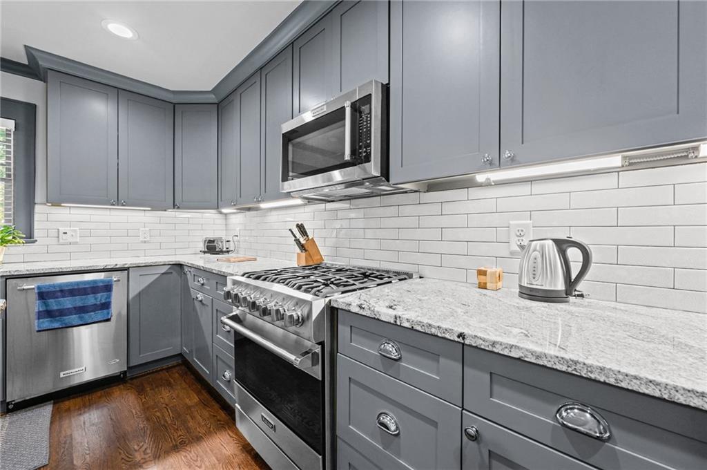 2245 Vistamont Drive Decatur, GA 30033 - Photo 12 of 32