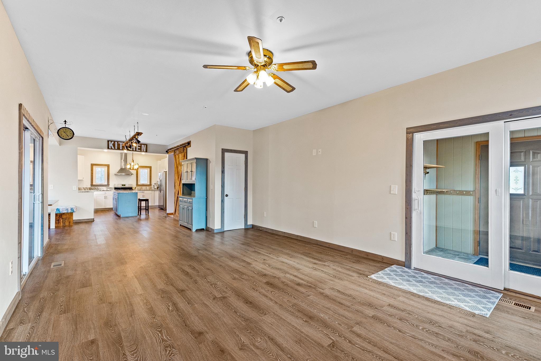 10905 Cross Rd Trail Brandywine, MD 20613 - Photo 18 of 52 Family room