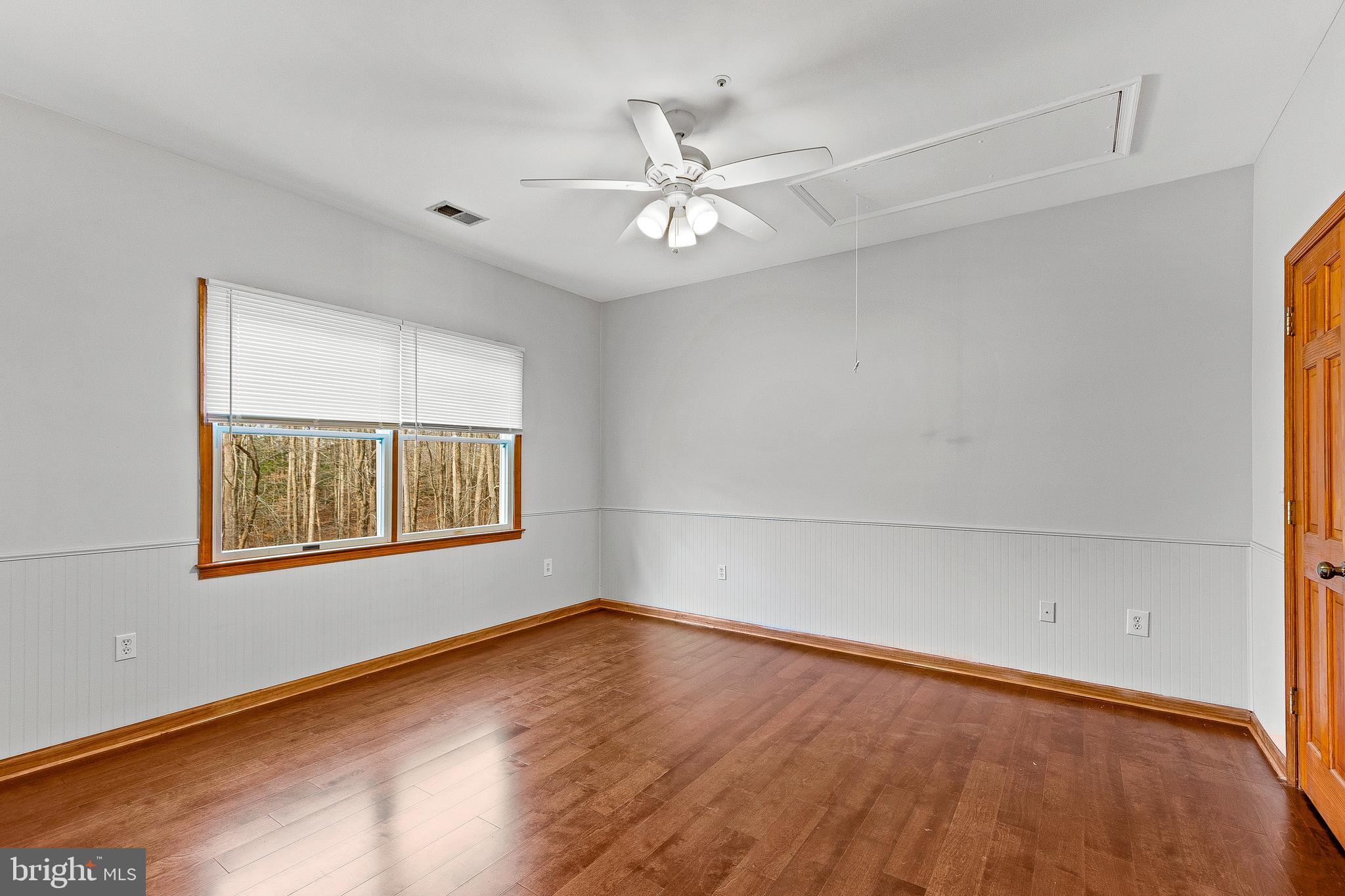 10905 Cross Rd Trail Brandywine, MD 20613 - Photo 34 of 52 2nd bedroom upper level
