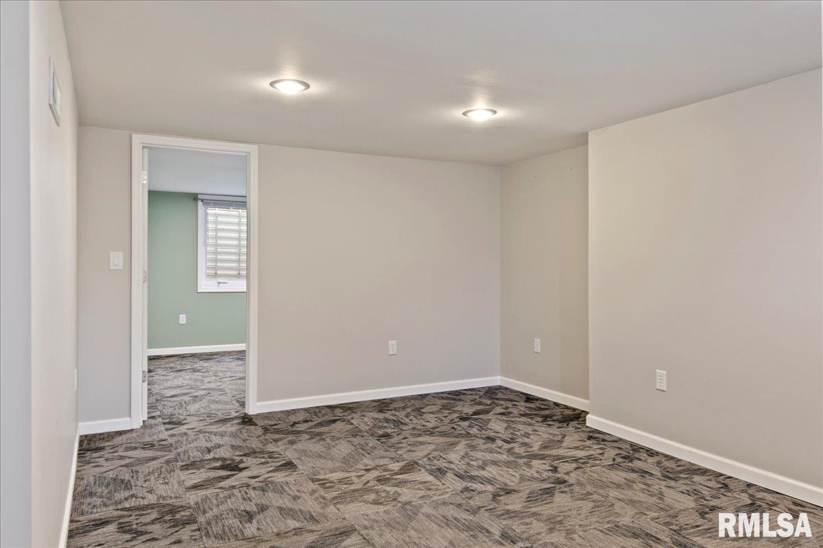 2118 East Hood Street Springfield, IL 62703 - Photo 29 of 43 Gallery Image 29