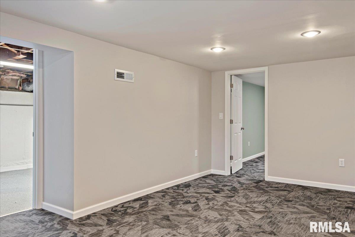2118 East Hood Street Springfield, IL 62703 - Photo 30 of 43 Gallery Image 30