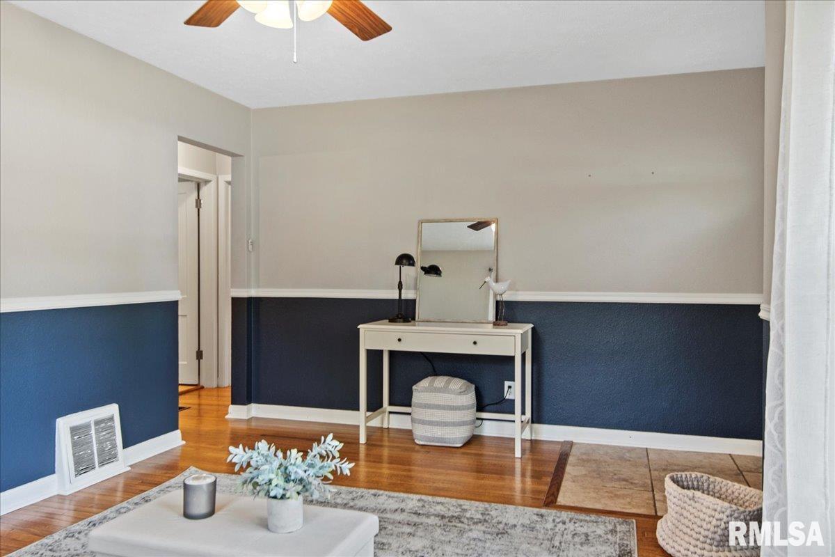 2118 East Hood Street Springfield, IL 62703 - Photo 7 of 43 Gallery Image 7