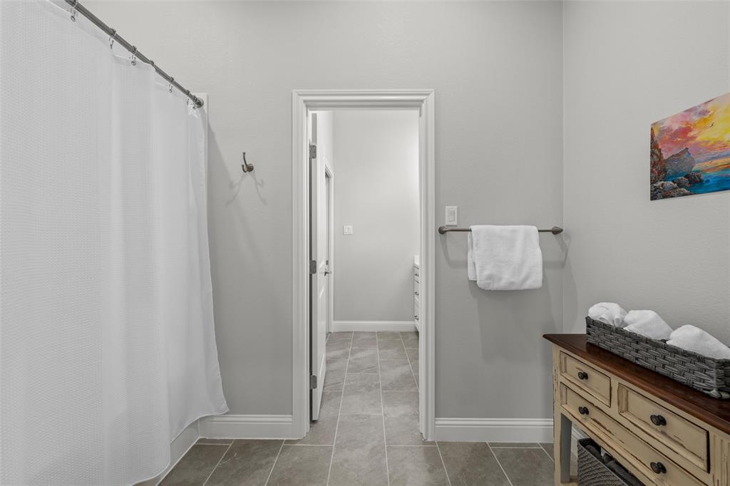 624 Lindsay Lane Robinson, TX 76706 - Photo 19 of 39 a bathroom with a sink and a mirror
