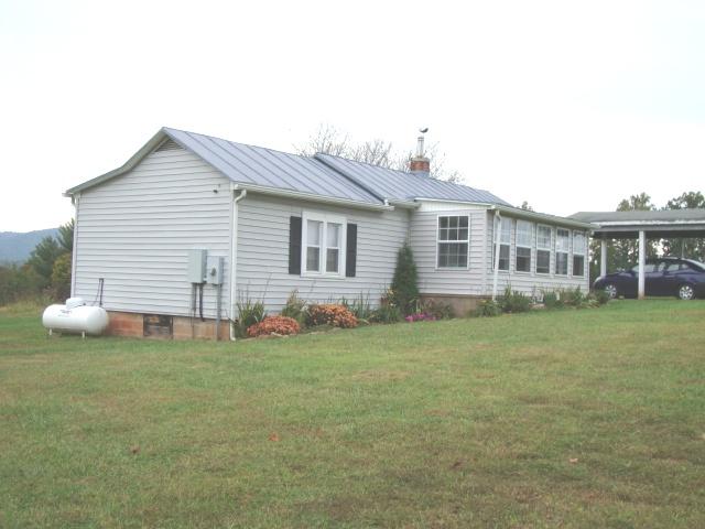 7891 Dickerson Mill Road Moneta, VA 24121 - Photo 1 of 17 Front view of home