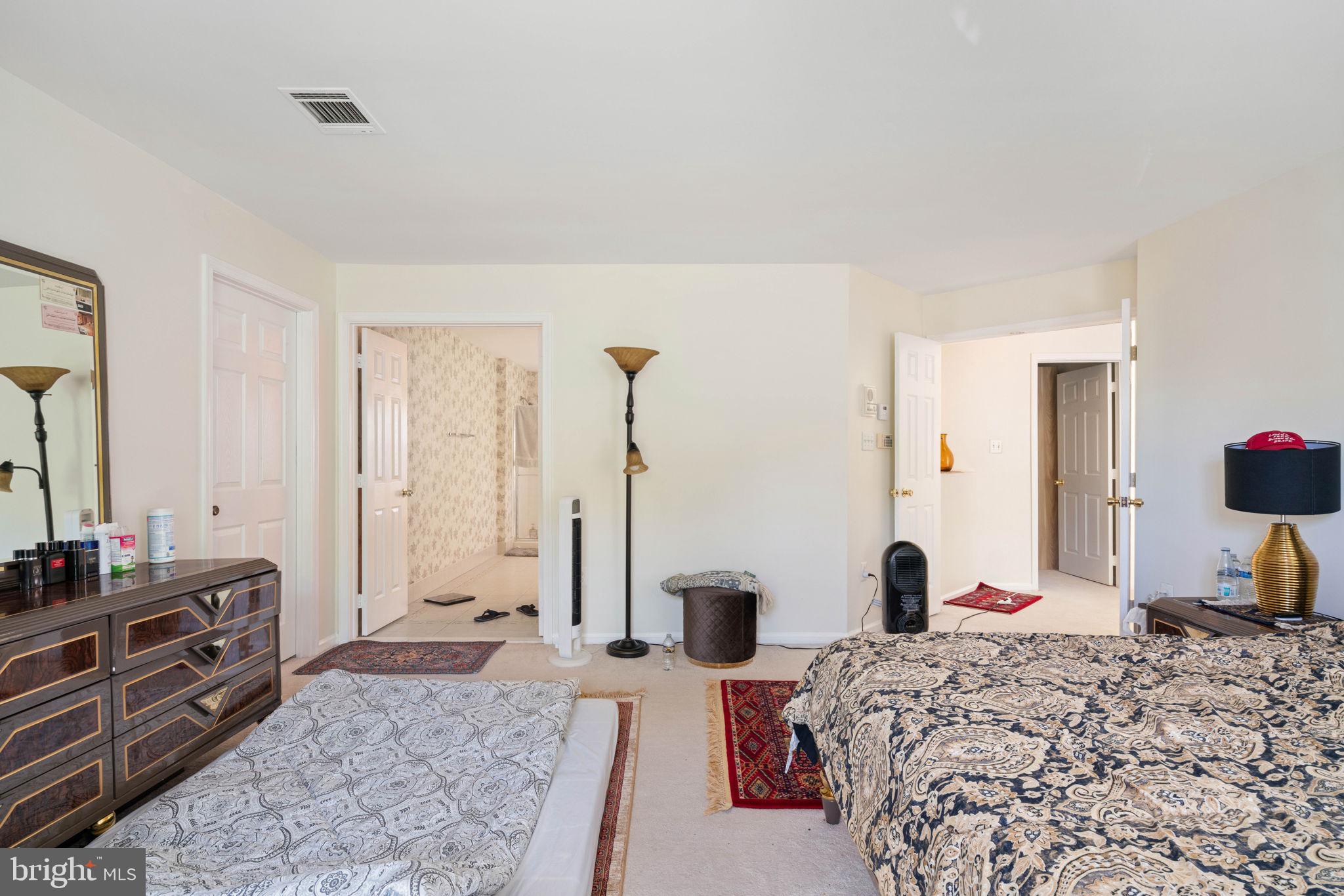 7616 Seabrook Lane Springfield, VA 22153 - Photo 19 of 35 Spacious bedroom with inviting light.