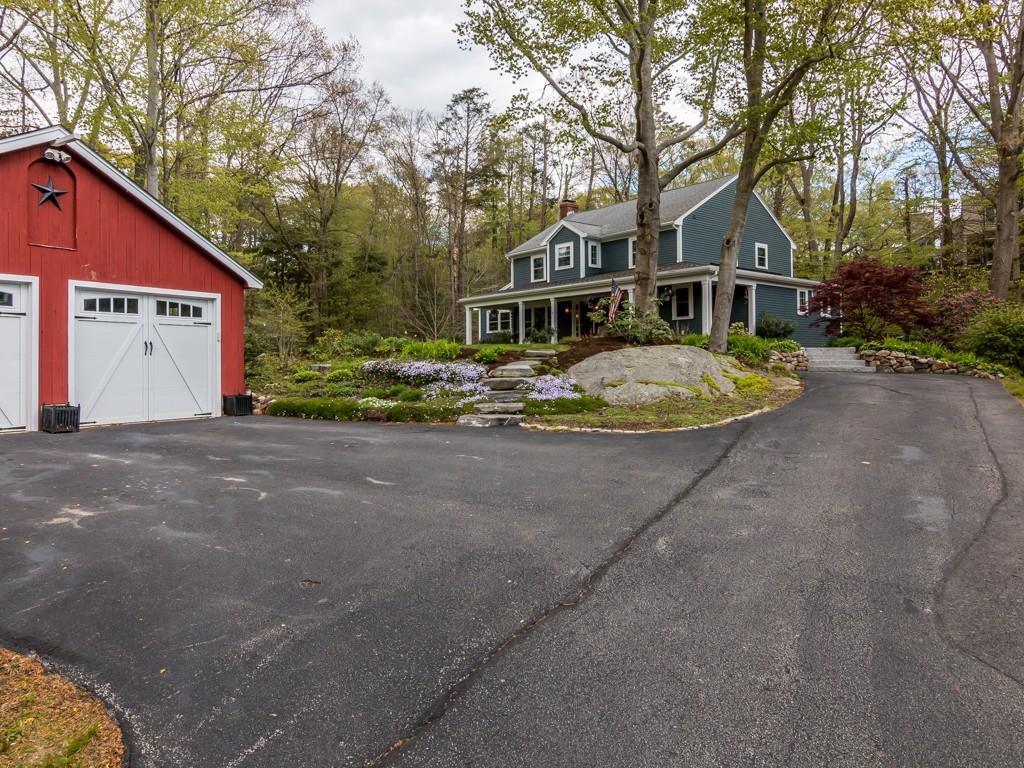 4 Highwood Road Manchester, MA 01944 - Photo 4 of 30 Gallery Image 4