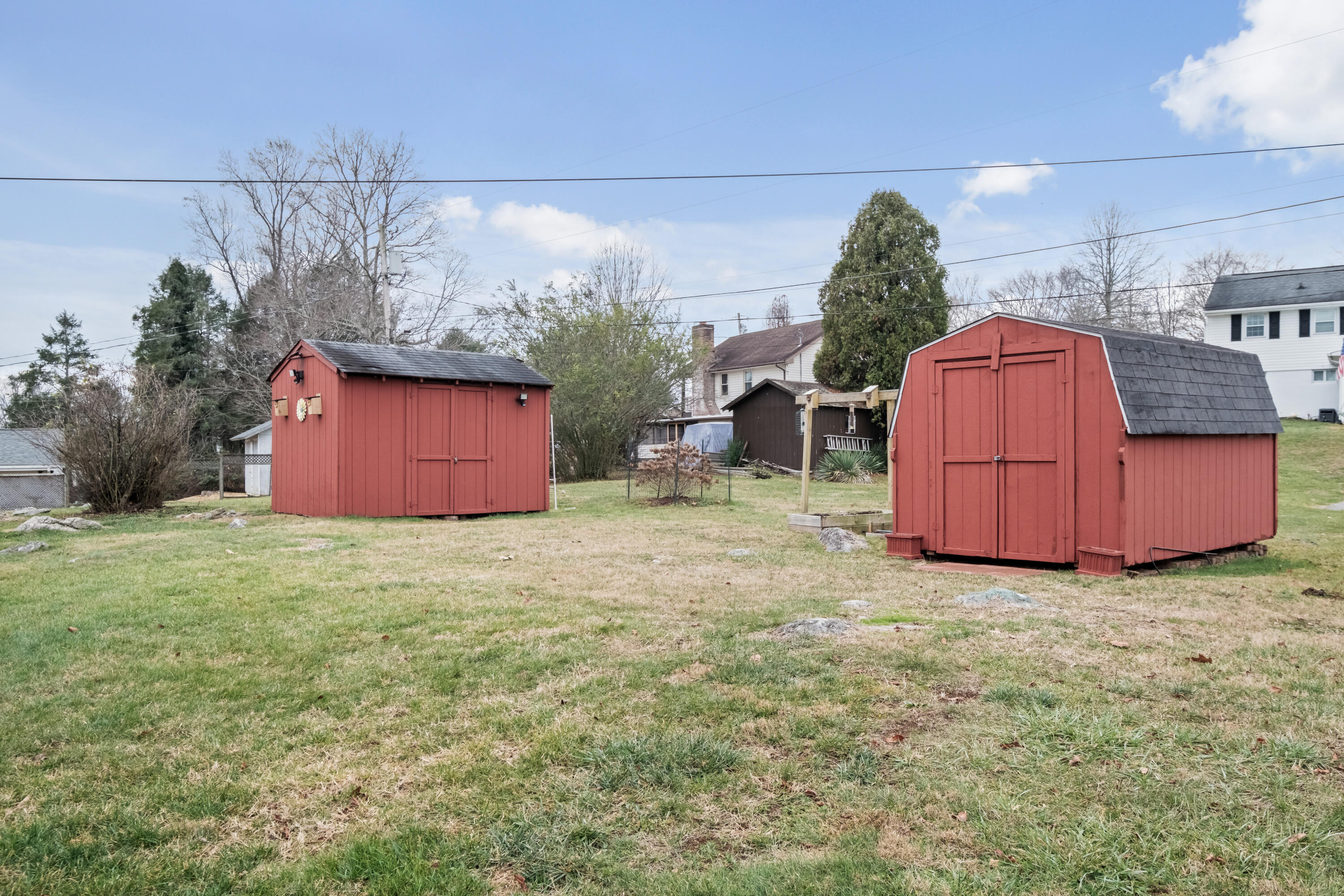 3317 Sunset Drive St. Paul, VA 24283 - Photo 7 of 27 WBP-Sunset-Dr-47