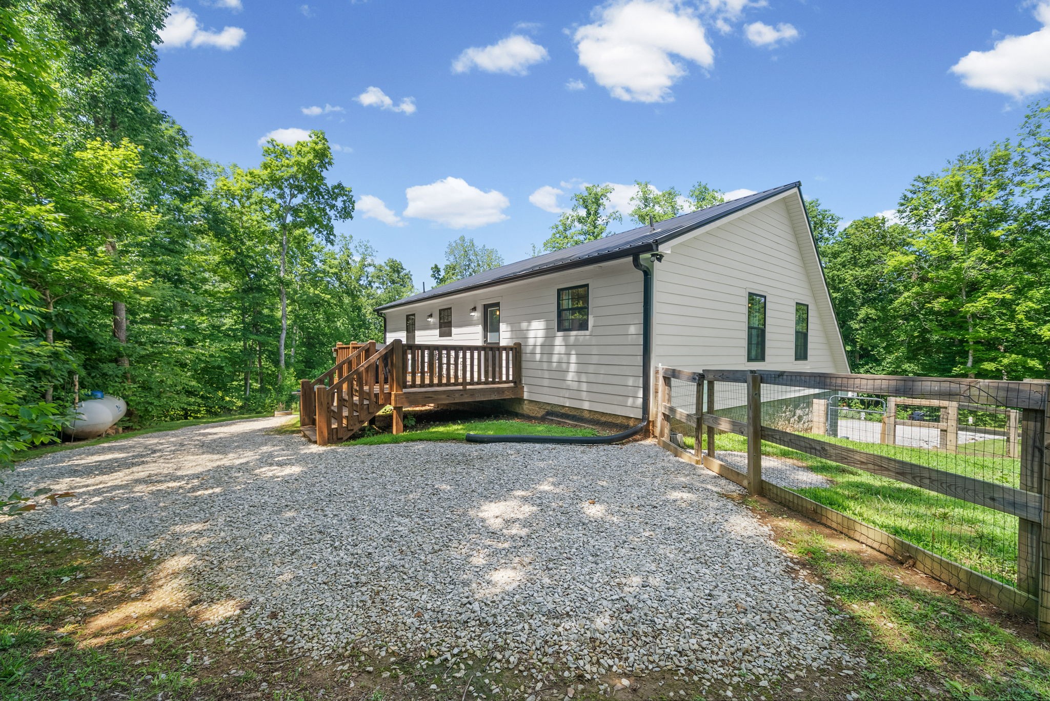 1300 Brummit Road Charlotte, TN 37036 - Photo 28 of 46
