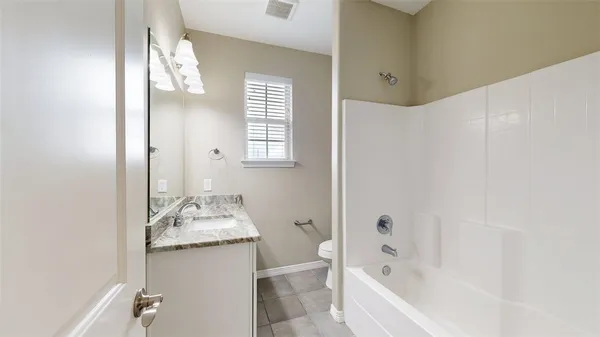 $2,400 | 2157 Big River Street, College Station, TX 77840