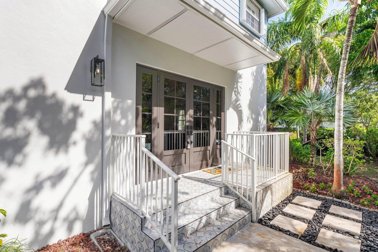 1920 Spanish Trail Delray Beach, FL 33483 - Photo 3 of 23 004-1920SpanishTrail-DelrayBeach-FL-3348