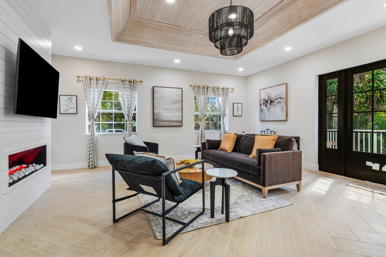 1920 Spanish Trail Delray Beach, FL 33483 - Photo 4 of 23 015-1920SpanishTrail-DelrayBeach-FL-3348