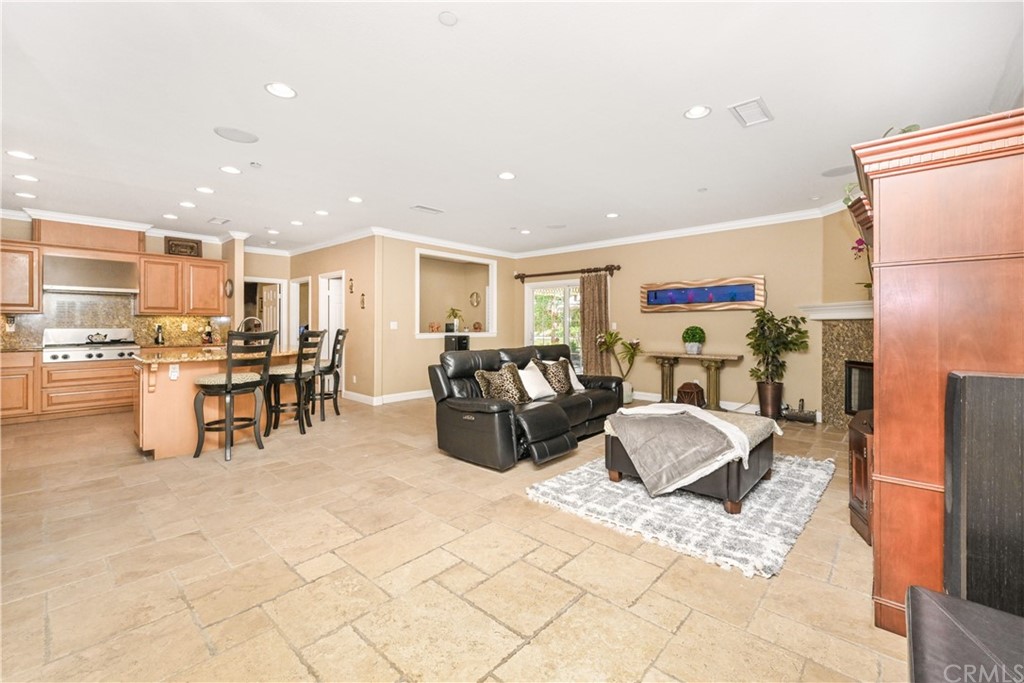 10450 Rose Ann Circle Cypress, CA 90630 - Photo 11 of 52