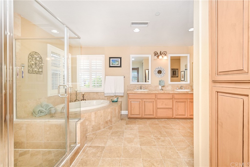 10450 Rose Ann Circle Cypress, CA 90630 - Photo 33 of 52