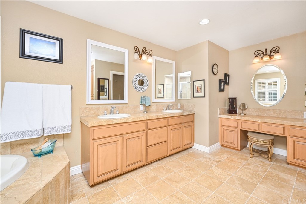 10450 Rose Ann Circle Cypress, CA 90630 - Photo 35 of 52