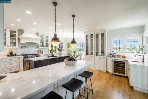 $4,550,000 | 33 Deer Trail, Lafayette, CA 94549