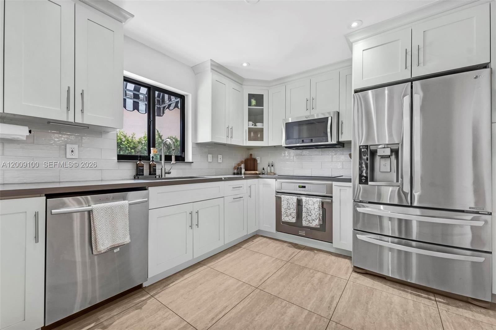 14531 Southwest 111th Terrace Miami, FL 33186 - Photo 15 of 45