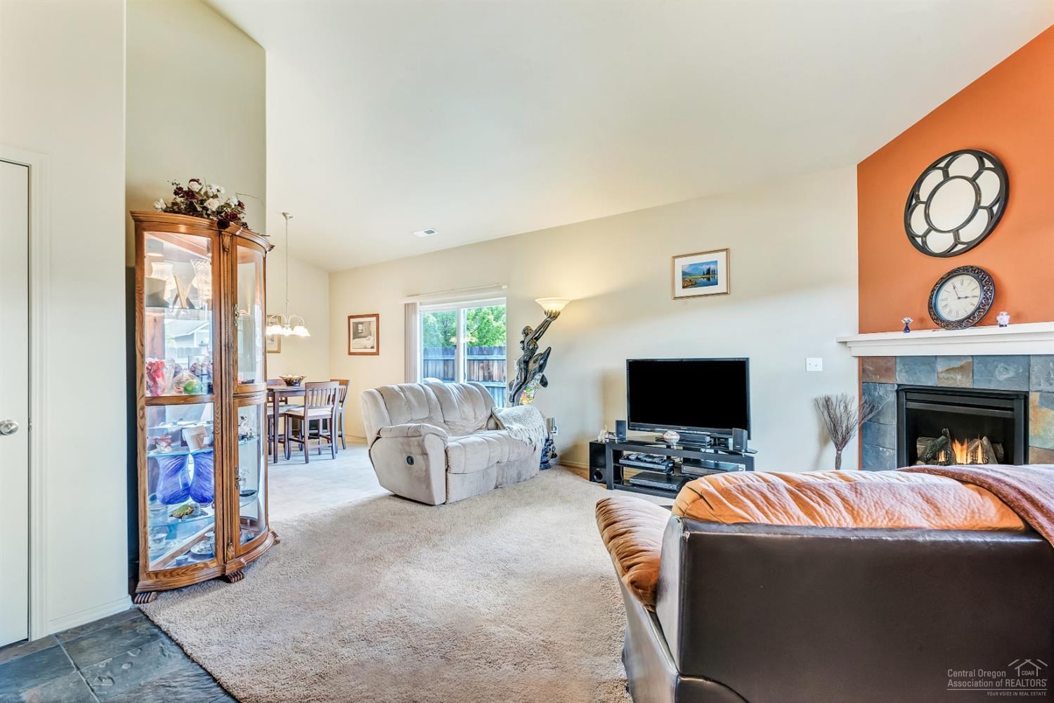 638 Northeast Mason Road Bend, OR 97701 - Photo 5 of 20 Additional Photo