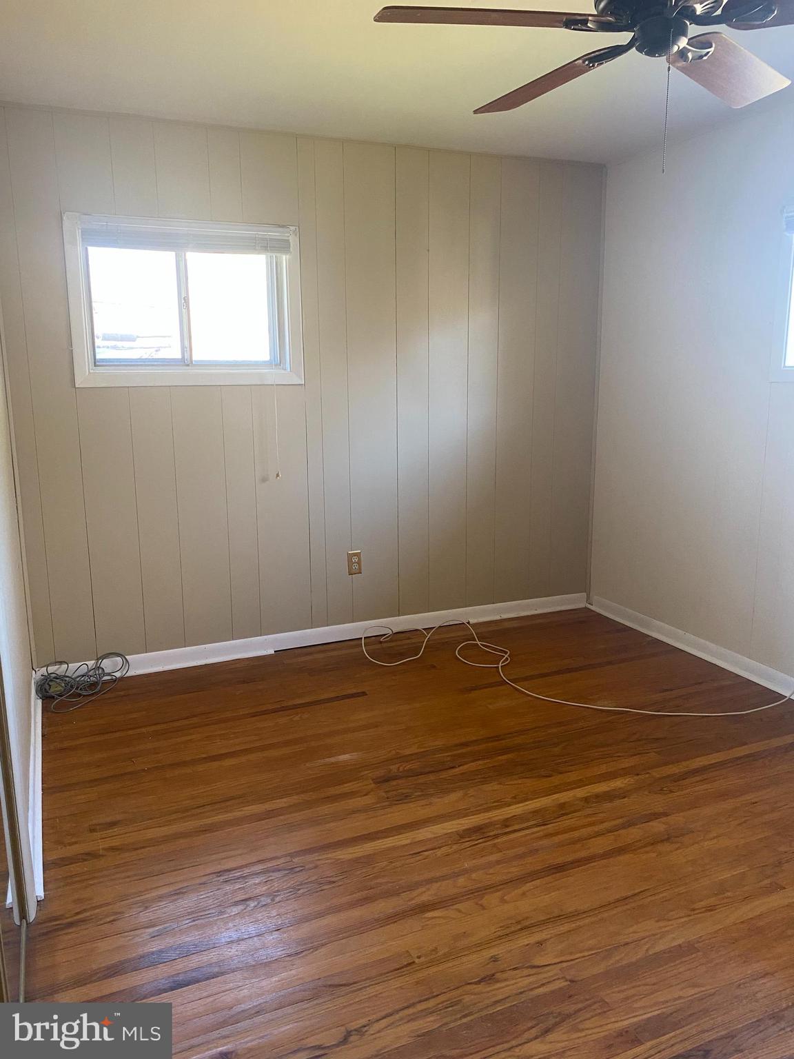 1251 Clements Bridge Road Deptford, NJ 08096 - Photo 6 of 14 Bedroom 1 (upper level)