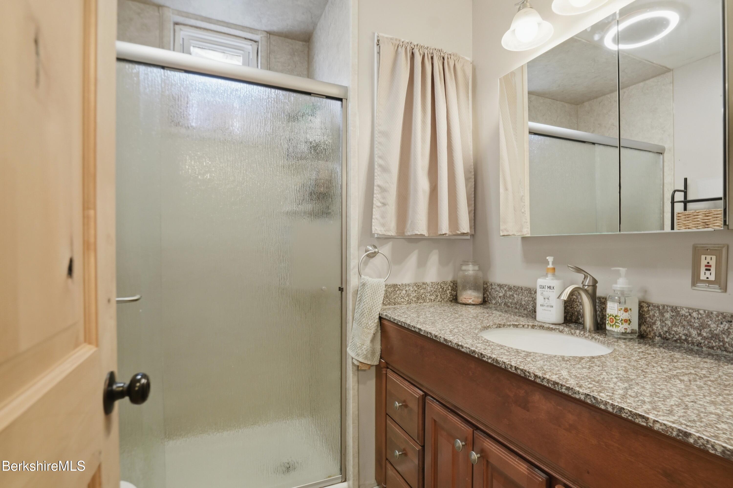 22 Broadway Street Pittsfield, MA 01201 - Photo 65 of 84 066_jan02262
