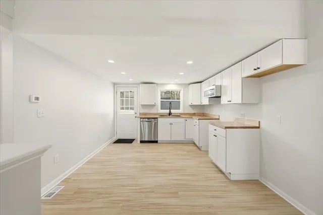 $429,900 | 9 Blissful Lane, Wareham, MA 02538