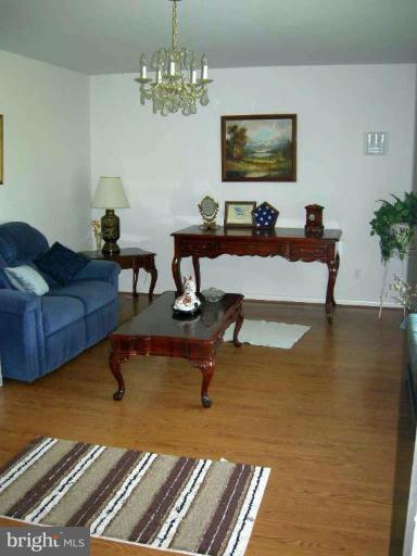 10058 Meetze Road Midland, VA 22728 - Photo 21 of 30 Living Room