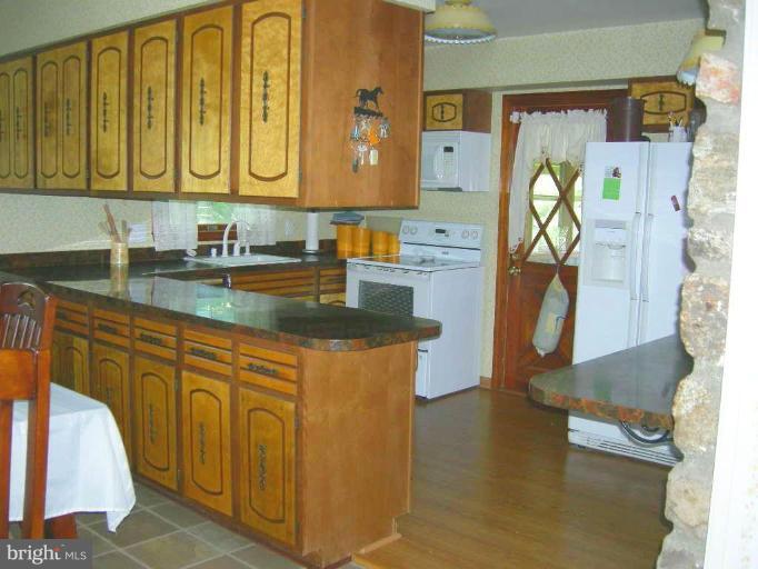 10058 Meetze Road Midland, VA 22728 - Photo 24 of 30 Kitchen #2