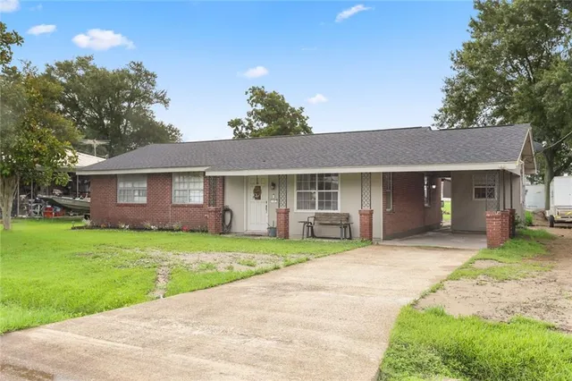 $1,900 | Undisclosed Address, Hahnville, LA 70057